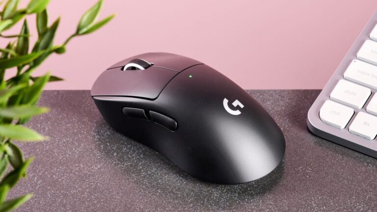 Logitech Pro X Superlight 2 Dex review: the 8K polling rate boosts performance, but this wireless gaming mouse is hard to handle