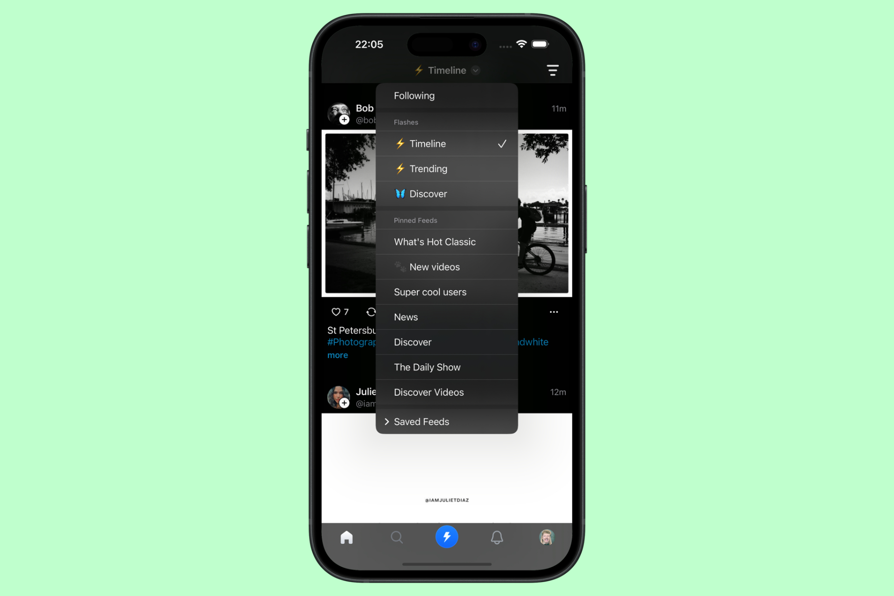 Flash, Blaski built in an Instagram rival, widely released 3 Feed control on flash app.