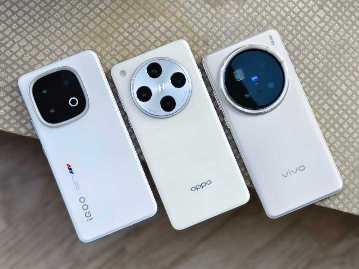 IQO 13, Oppo X8 Pro and Vivo X200 Pro-silicon get phones equipped with carbon battery.
