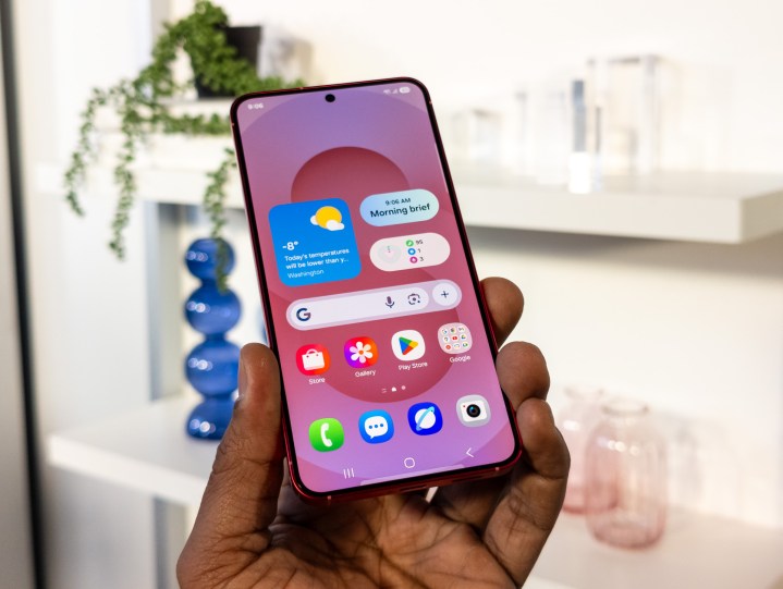 Galaxy S25 Plus in hand on screen