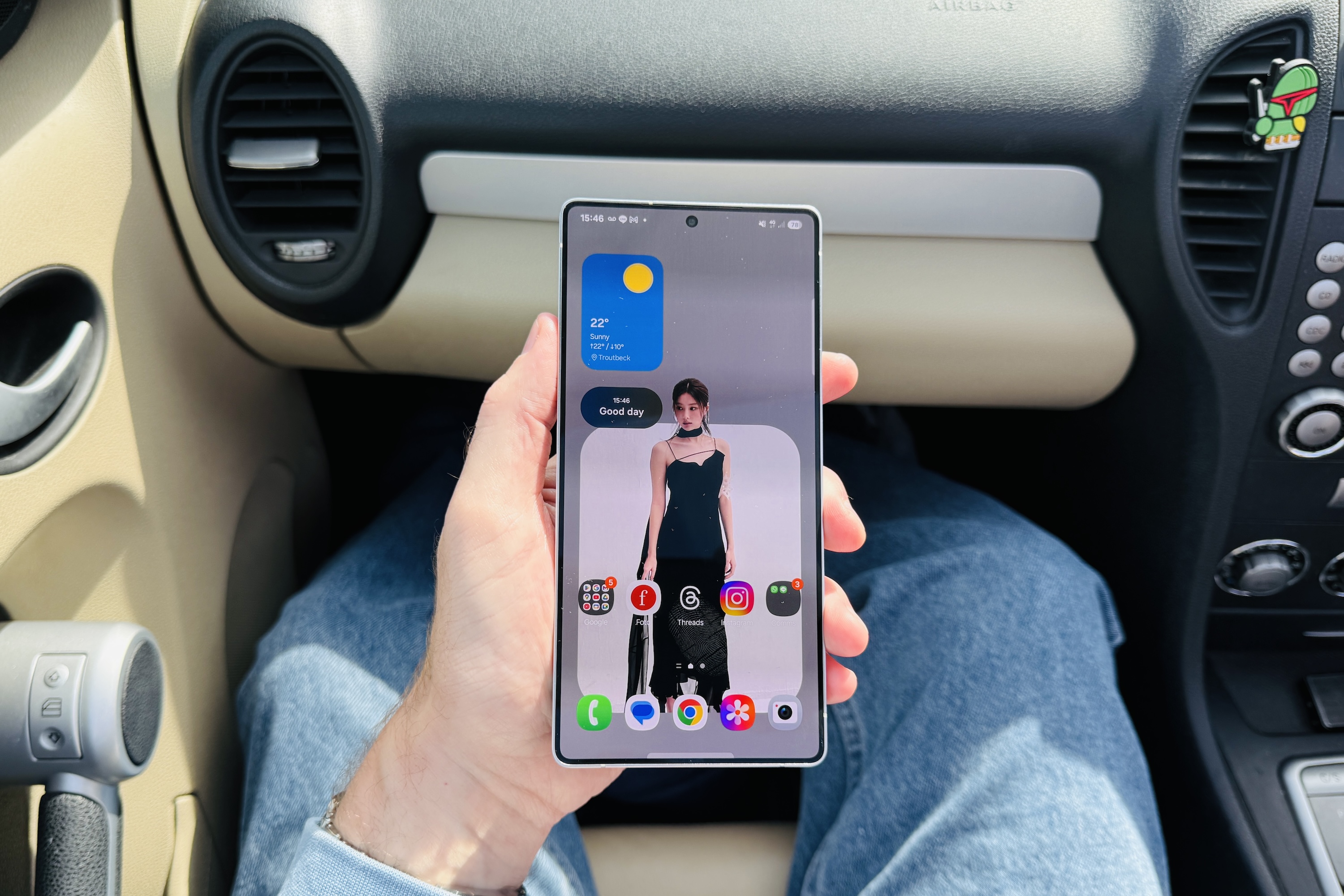 Samsung Galaxy S25 Ultra. A person holding the Samsung Galaxy S25 Ultra.