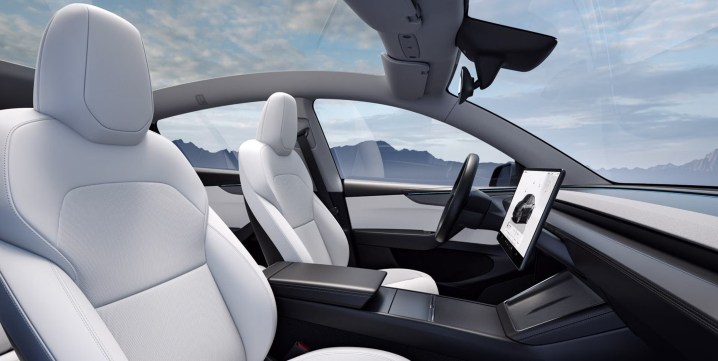 Hyundai IonIQ 9 vs Tesla Model Y 3 Tesla model Y Junipar's Interior